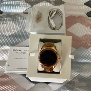 Rose Gold Michael Kors Access Bradshaw Smart watch